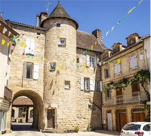 demeure à la vente -   46120  20 KM NORD OUEST DE FIGEAC, surface 160 m2 vente demeure - UBI464278217